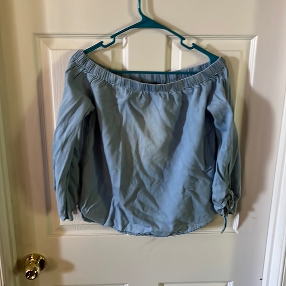 Off Shoulder Top - Picture 3 of 4